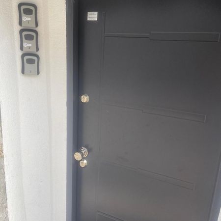Gg Art Apartments III Любляна Екстериор снимка