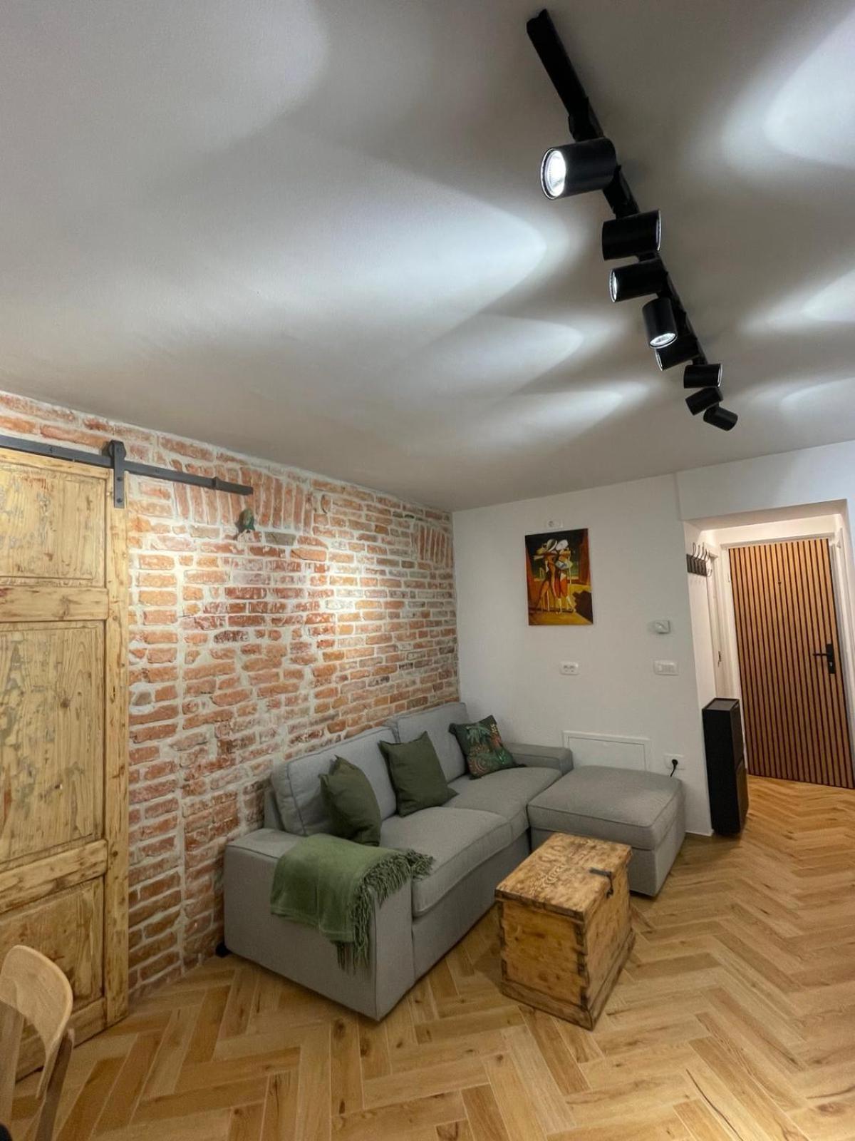 Gg Art Apartments III Любляна Екстериор снимка